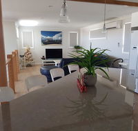 Cozzys Condo Luxury Beach House - Great Ocean Road Tourism