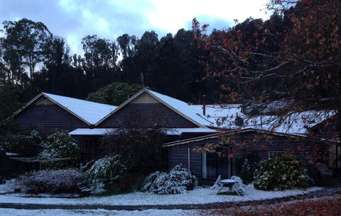 Crossways Country Inn - Great Ocean Road Tourism 3