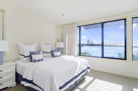 Currumbin Beachside Holiday Home - Great Ocean Road Tourism 1