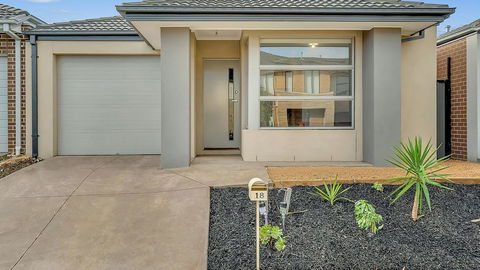 Daisy Villa - Close To Mel Airport & Hume Highway -Comfort - Great Ocean Road Tourism 0