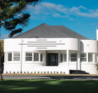 Deco Beach Luxury Apartments - Great Ocean Road Tourism