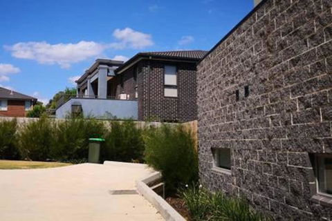 Delicate And Peaceful Bundoora Townhouse 11 - Great Ocean Road Tourism 0