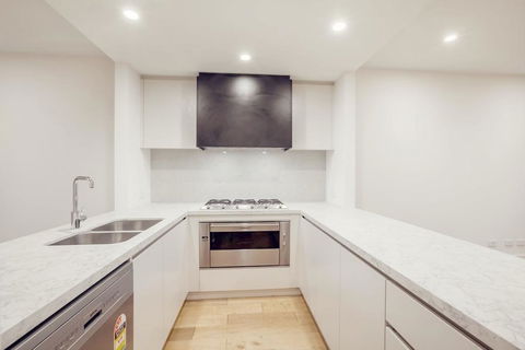 Delicate And Peaceful Bundoora Townhouse 11-R3 - Great Ocean Road Tourism 2