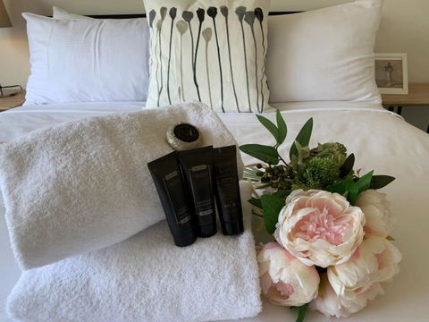 Delicate And Peaceful Bundoora Townhouse 20-R1 - Great Ocean Road Tourism 2