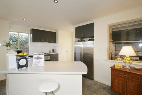 Dolphin 3 Bedroom House By Shoalwater Executive Homes - Great Ocean Road Tourism 1