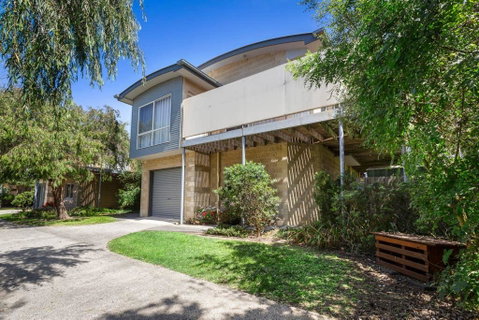 DRIFTWOOD VILLA - Free Wifi, Walk To Beach - Great Ocean Road Tourism 0