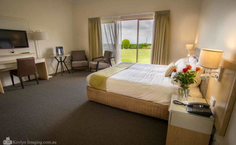Eagle Heights Mountain Resort - Great Ocean Road Tourism 0