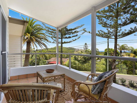 EAST COAST ESCAPES - Lighthouse Studio - Great Ocean Road Tourism 0