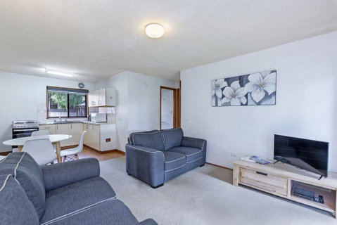 Eastern Beach Unit #1 - Great Ocean Road Tourism 2