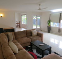 Edge Hill Clean  Green Cairns 7 Minutes from the Airport 7 Minutes to Cairns CBD  Reef Fleet Terminal - Great Ocean Road Tourism