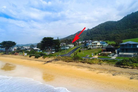 EIGHTY STEPS - Walk To The Ocean Edge - Great Ocean Road Tourism 3