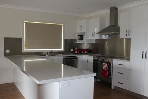 Elm Cottage - Great Ocean Road Tourism 0