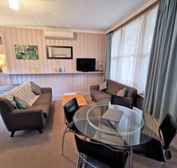 Elm Lodge Bright - Great Ocean Road Tourism