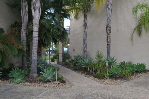 ELSINOR Townhouse 10 Mulwala - Great Ocean Road Tourism 3