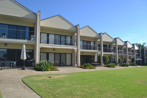 ELSINOR Townhouse 8 Mulwala - Great Ocean Road Tourism 1