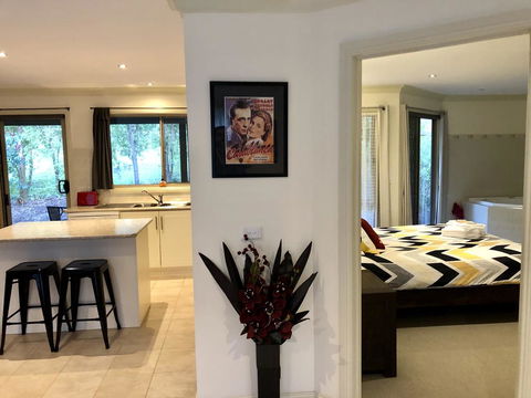 Emerald Creek Cottages - Great Ocean Road Tourism 1