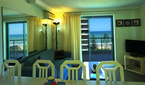Emerald Sands Holiday Apartments - Great Ocean Road Tourism 3