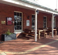 Emeu Inn Bed  Breakfast - Great Ocean Road Tourism