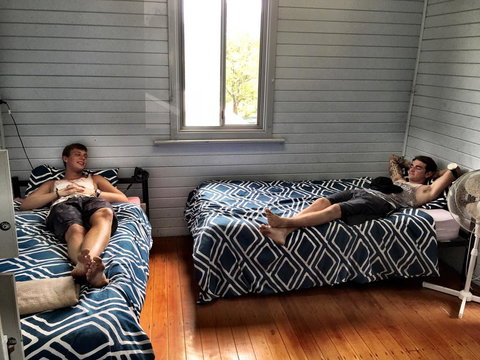 Emu's Beach Resort - Great Ocean Road Tourism 2