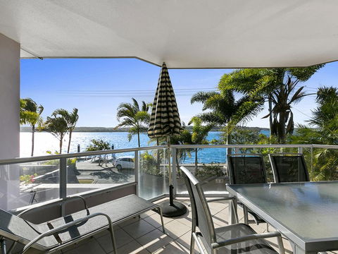 Endless Water Views In Noosaville Noosa Heads - Unit 3 Noosa Moorings, 303 Gympie Terrace - Great Ocean Road Tourism 0