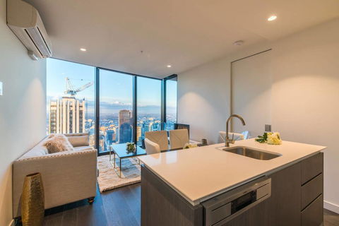 EQ Tower Luxury 2 Bedroom Skyline CBD Apartment - Great Ocean Road Tourism 0