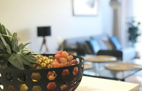 EVOLVE Near Adelaide CBD - Netflix / Wine / Lock Up Garage! - Great Ocean Road Tourism 3