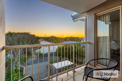 EXCLUSIVE OCEAN VIEW PENTHOUSE ON MARINE PARADE - Great Ocean Road Tourism 2