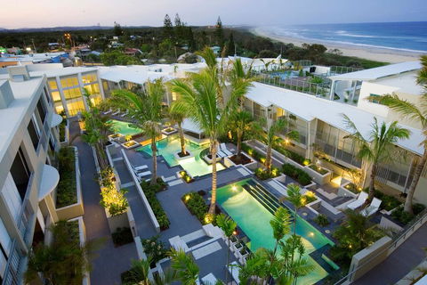 EXTRA LARGE 2 Bed Apartment - 3 Pools And Spa - Mountain View - BEACHFRONT LOCATION CABARITA BEACH - Great Ocean Road Tourism 2