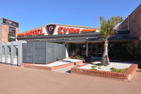 Eyre Hotel - Great Ocean Road Tourism 2
