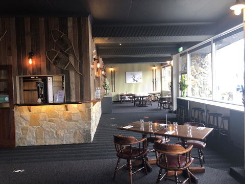 Falls Creek Hotel - Great Ocean Road Tourism 3