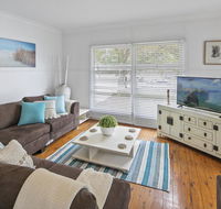 Family Beach House With Parking and Outdoor Dining - Great Ocean Road Tourism