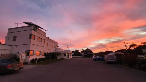 Fish Creek Hotel - Great Ocean Road Tourism 0