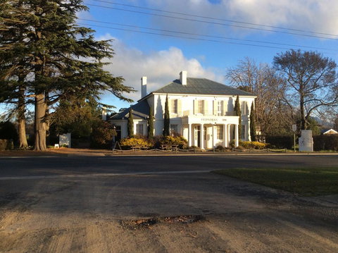 Fitzpatricks Inn - Great Ocean Road Tourism 0