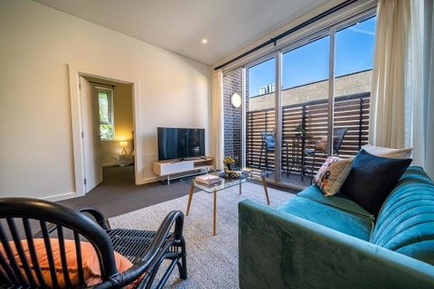 Floral On Frew - Heart Of The CBD - Wifi - Netflix - Great Ocean Road Tourism 3