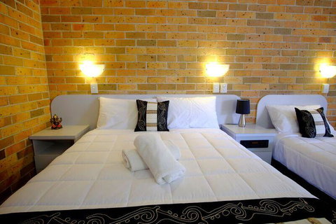 Forster Palms Motel - Great Ocean Road Tourism 1