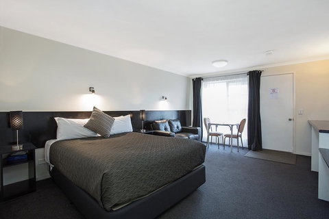 Gateway Motor Inn Warrnambool - Great Ocean Road Tourism 3