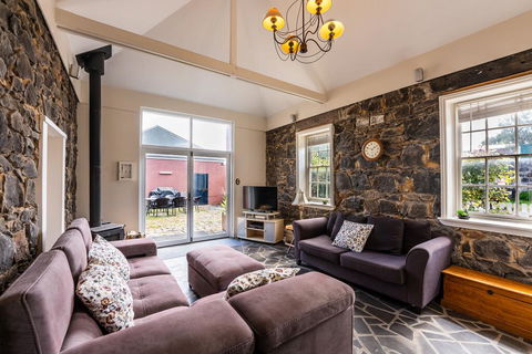 Georgia - Great Ocean Road Tourism 2