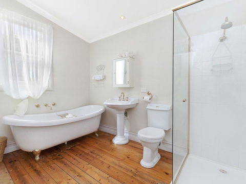 Ginabella - Great Ocean Road Tourism 1