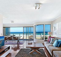 Gold Coast Beachfront Mansion - Great Ocean Road Tourism
