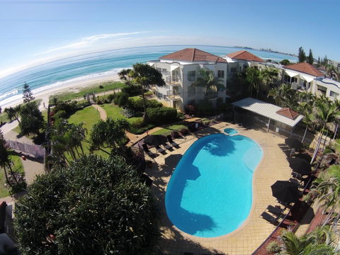 Golden Riviera Absolute Beachfront Resort - Great Ocean Road Tourism 0