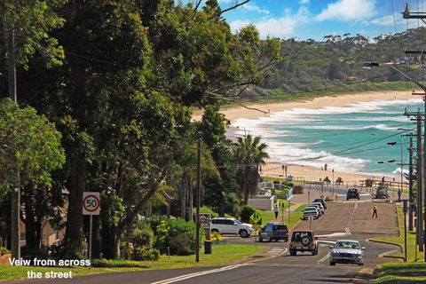 GOLF 39 MOLLYMOOK BEACH - Great Ocean Road Tourism 0