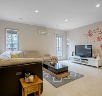 Gorgeous 4BR home in Point Cook - Great Ocean Road Tourism