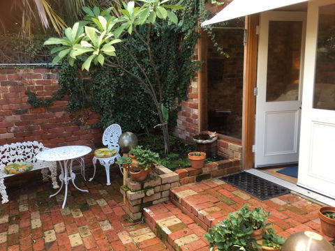 Gorgeous Studio 2 Minutes From The Heart Of Subiaco - Great Ocean Road Tourism 0