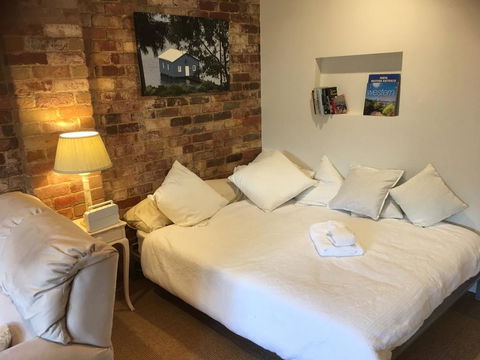 Gorgeous Studio 2 Minutes From The Heart Of Subiaco - Great Ocean Road Tourism 3