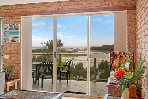 Grand Pacific 2 Unit 1 - Great Ocean Road Tourism 3