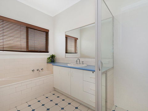 GUILDFORD COTTAGE - Great Ocean Road Tourism 1