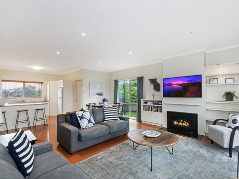 GUILDFORD COTTAGE - Great Ocean Road Tourism 2