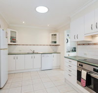 Happy Tails'  55 Pantowora Street - pet friendly air conditioned - Great Ocean Road Tourism