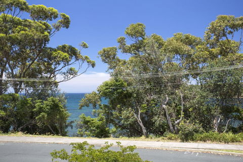 HARBOUR BREEZE - ULLADULLA - Great Ocean Road Tourism 0
