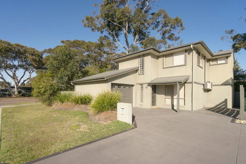 Harmony House - Bateau Bay, NSW - Great Ocean Road Tourism 0